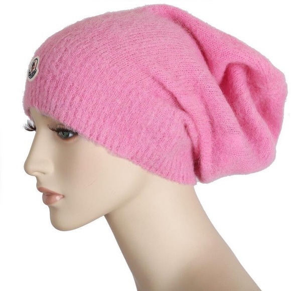 New MONCLER Soft Pink Logo Embroidered Alpaca Pure Wool Loose Beanie - Picture 4 of 4